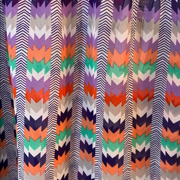 GAP : Graphic Print Blouse - Picture 2 of 7